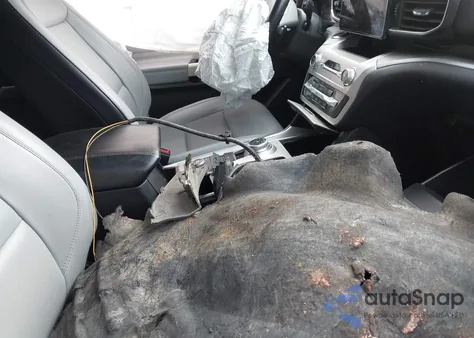 2021 Ford Explorer Xlt z USA, uszkodzony, nr VIN 1FMSK8DHXMGB13951